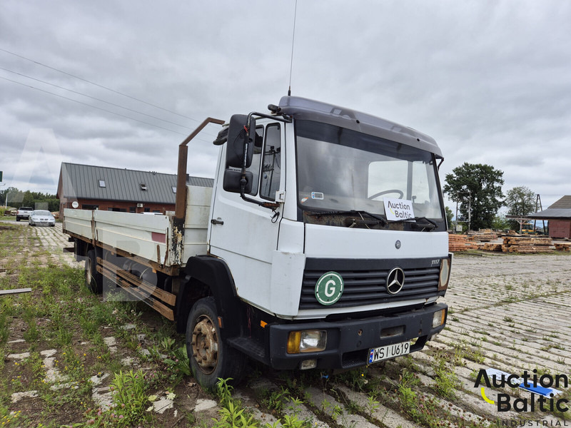 Mercedes-Benz 1117 - Грузовик бортовой/ Платформа: фото 2 Mercedes-Benz 1117 - Грузовик бортовой/ Платформа: фото 2