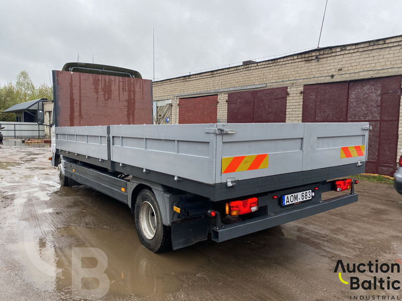 Mercedes-Benz 815 - Грузовик бортовой/ Платформа: фото 3 Mercedes-Benz 815 - Грузовик бортовой/ Платформа: фото 3