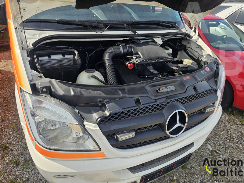 Машина скорой помощи Mercedes-Benz Sprinter: фото 12
