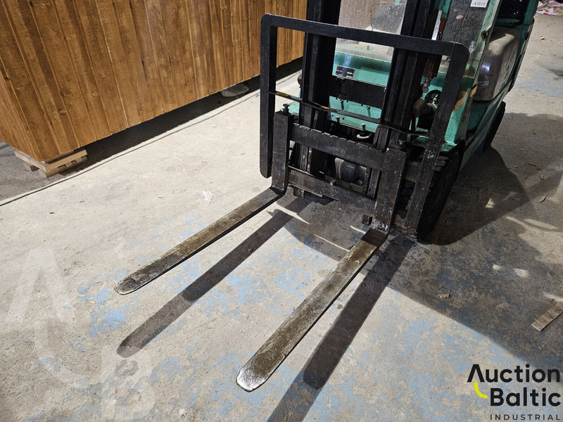 Mitsubishi FG15 - Газовый погрузчик: фото 5 Mitsubishi FG15 - Газовый погрузчик: фото 5