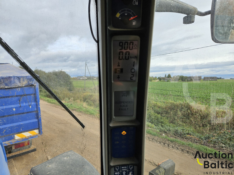 Трактор New Holland T 8040: фото 7