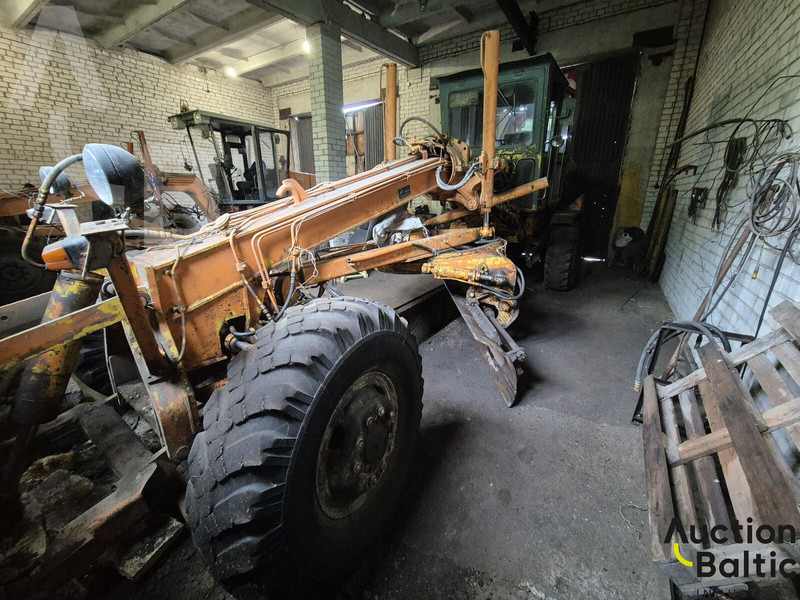 Onbekend DZ-122A-6 - Грейдер: фото 2 Onbekend DZ-122A-6 - Грейдер: фото 2