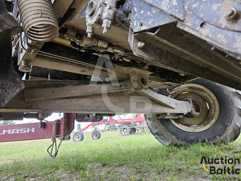 Зерноуборочный комбайн для транспортировки пищевых продуктов Rostselmash Acros 595 Plus: фото 16 Зерноуборочный комбайн для транспортировки пищевых продуктов Rostselmash Acros 595 Plus: фото 16