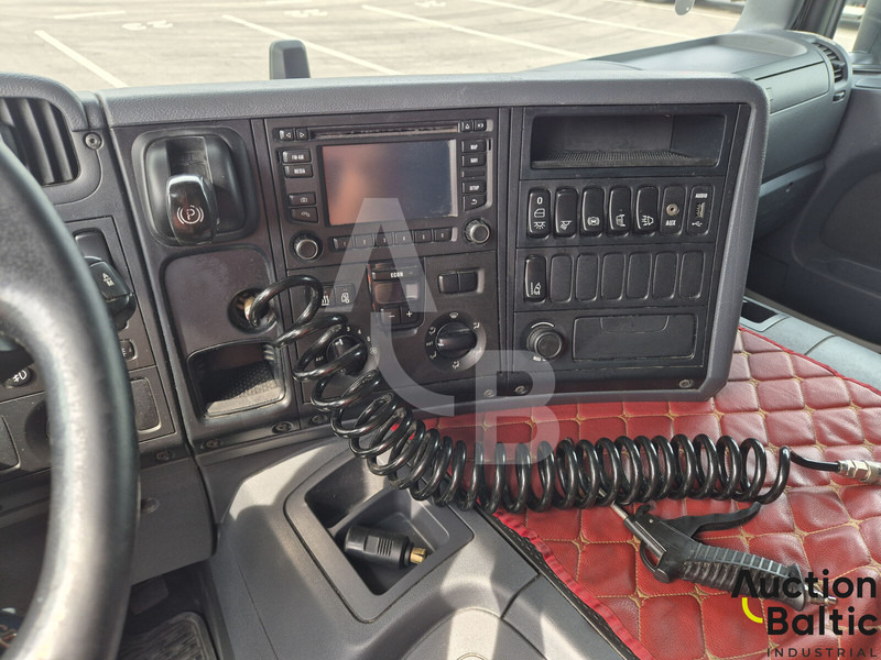 Грузовик-шасси Scania P 450: фото 12