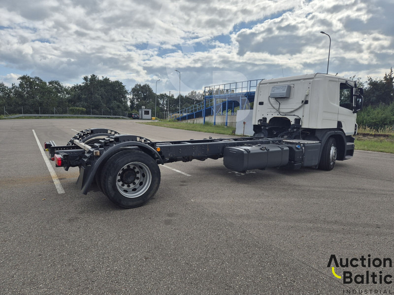 Scania P 450 - Грузовик-шасси: фото 4 Scania P 450 - Грузовик-шасси: фото 4