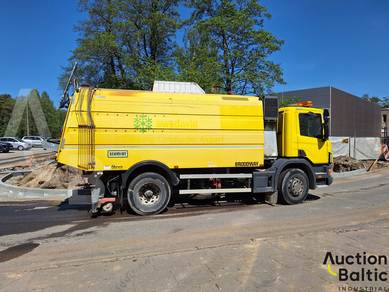 Scania P 94 - Подметально-уборочная машина: фото 3 Scania P 94 - Подметально-уборочная машина: фото 3