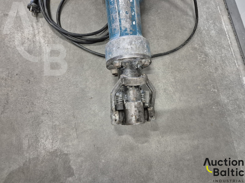 Makita HM1812 - Строительная техника: фото 4 Makita HM1812 - Строительная техника: фото 4