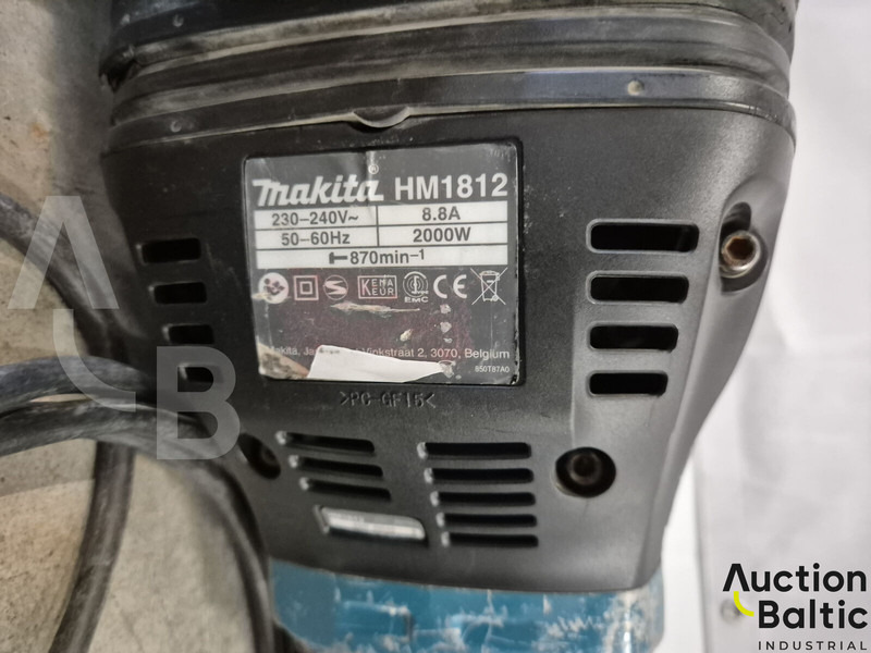 Makita HM1812 - Строительная техника: фото 5 Makita HM1812 - Строительная техника: фото 5
