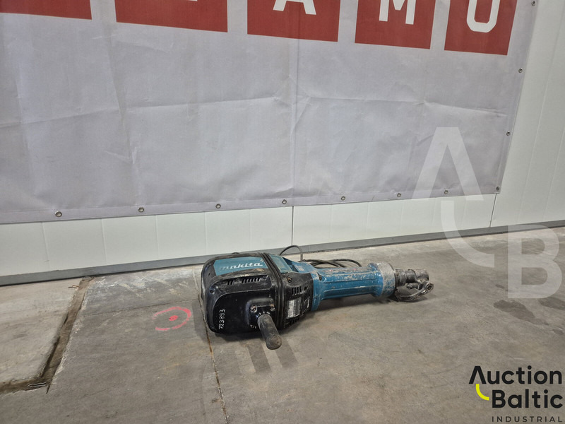 Makita HM1812 - Строительная техника: фото 1 Makita HM1812 - Строительная техника: фото 1
