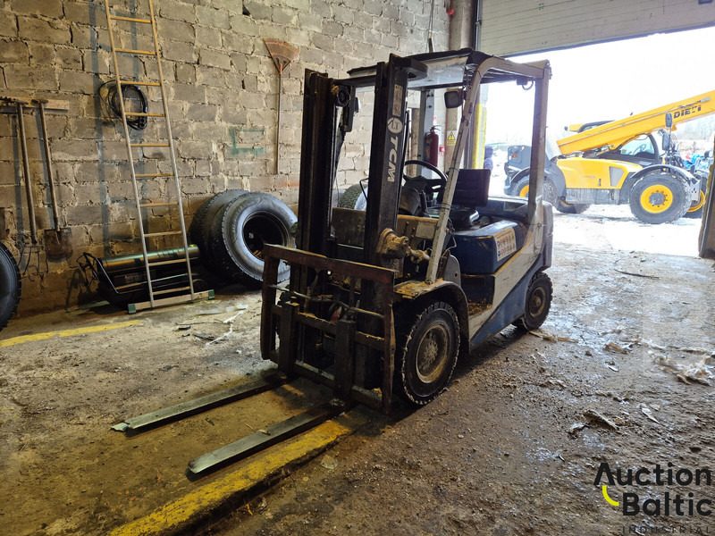 TCM FD20 - Дизельный погрузчик: фото 2 TCM FD20 - Дизельный погрузчик: фото 2