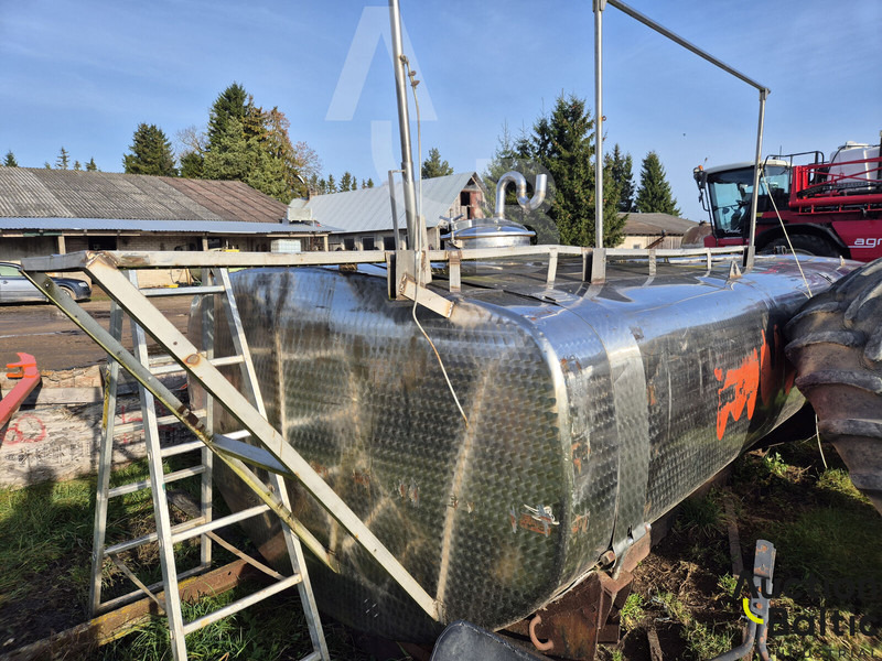 Tank - Грузовик-цистерна: фото 4 Tank - Грузовик-цистерна: фото 4