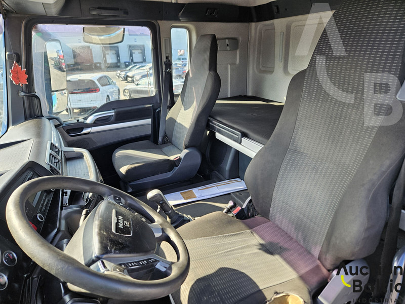 MAN TGS18.440 4X4H BLS - Тягач: фото 5 MAN TGS18.440 4X4H BLS - Тягач: фото 5