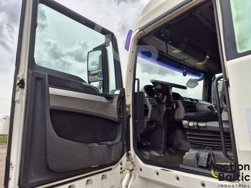 MAN TGX18.440 - Тягач: фото 4 MAN TGX18.440 - Тягач: фото 4