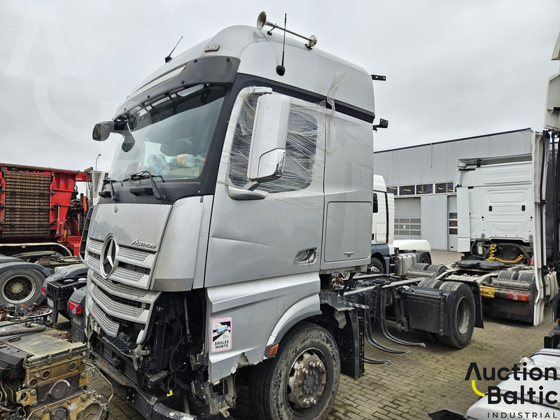 Mercedes-Benz Actros - Тягач: фото 2 Mercedes-Benz Actros - Тягач: фото 2