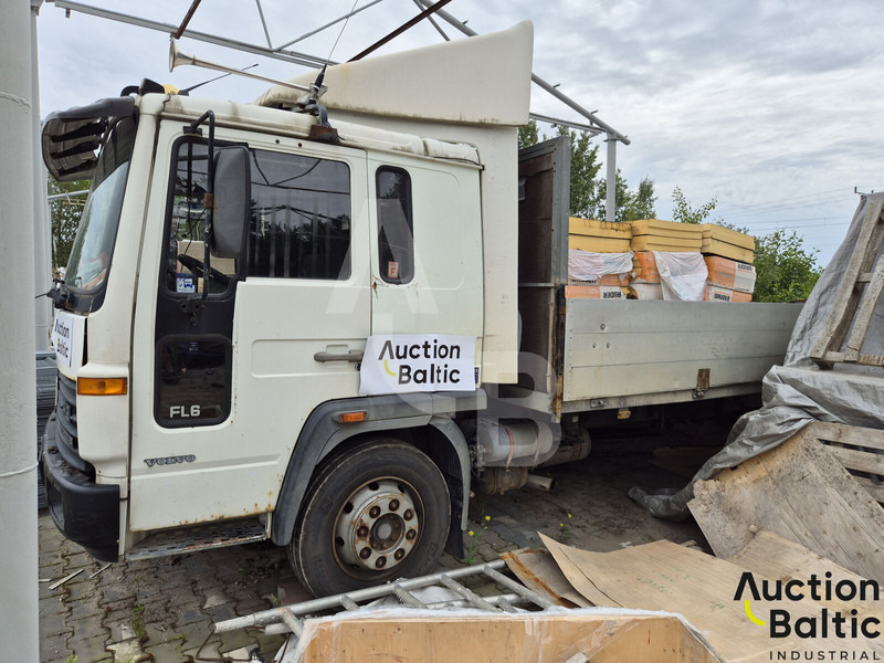 Volvo FL6 - Грузовик бортовой/ Платформа: фото 2 Volvo FL6 - Грузовик бортовой/ Платформа: фото 2