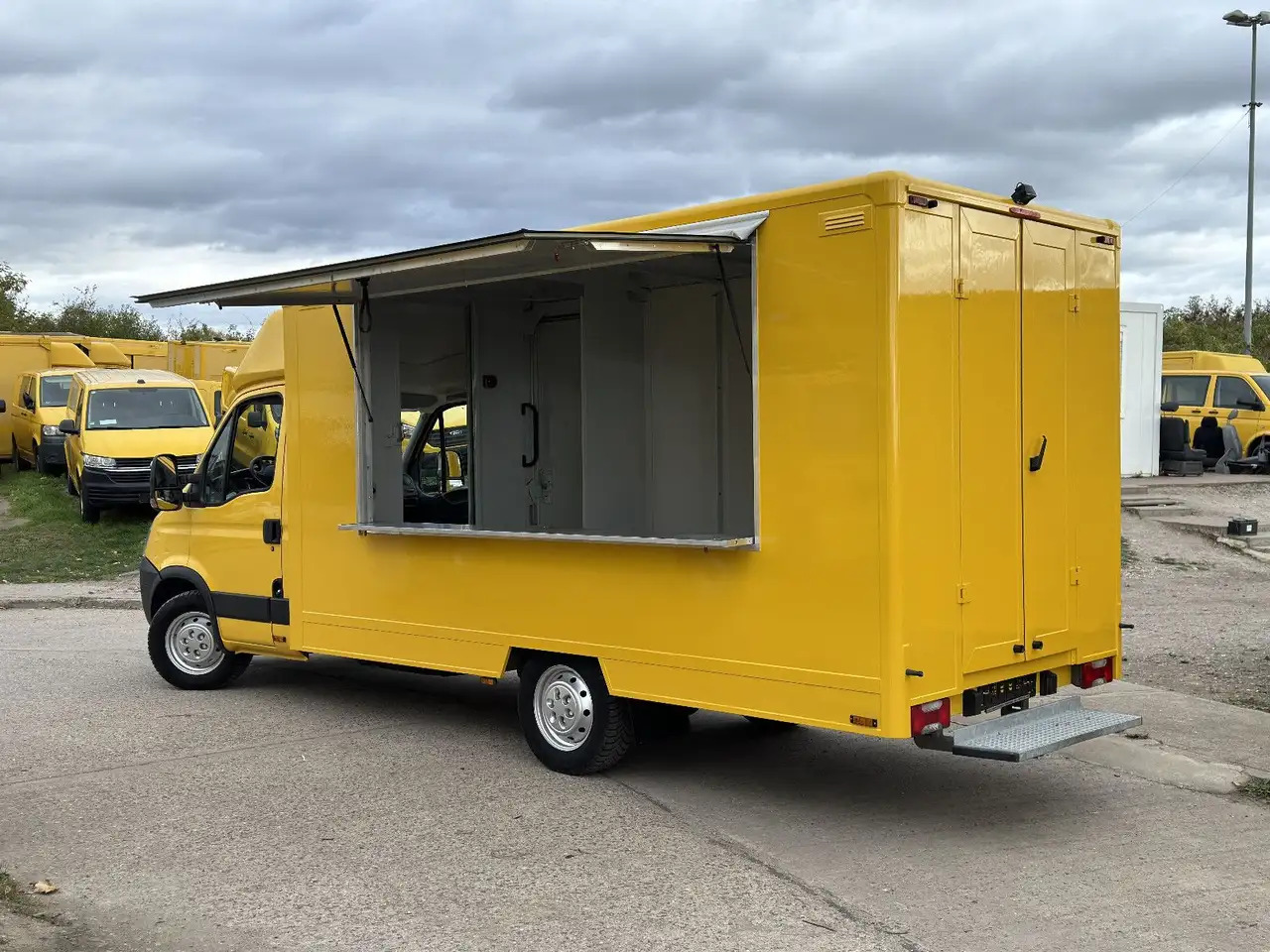 Iveco C30C/ FOODTRUCK/ Daily - Другая техника: фото 1 Iveco C30C/ FOODTRUCK/ Daily - Другая техника: фото 1