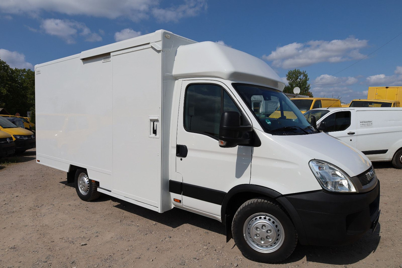 Iveco Daily C30C/ Regalsystem/Luftfeder - Фургон с закрытым кузовом: фото 1 Iveco Daily C30C/ Regalsystem/Luftfeder - Фургон с закрытым кузовом: фото 1