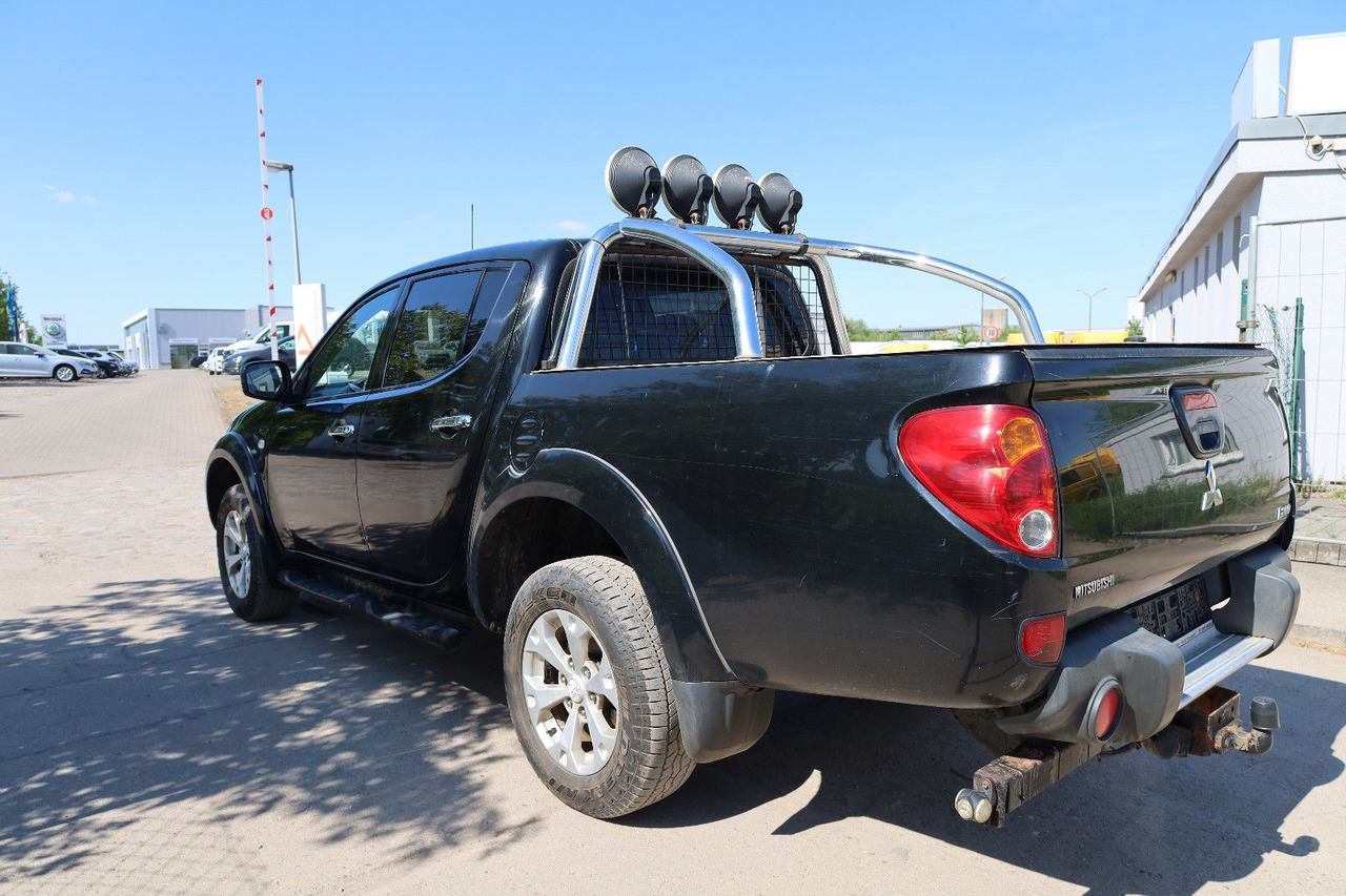 Mitsubishi L200 Invite 2.5 DI - Внедорожник: фото 4 Mitsubishi L200 Invite 2.5 DI - Внедорожник: фото 4