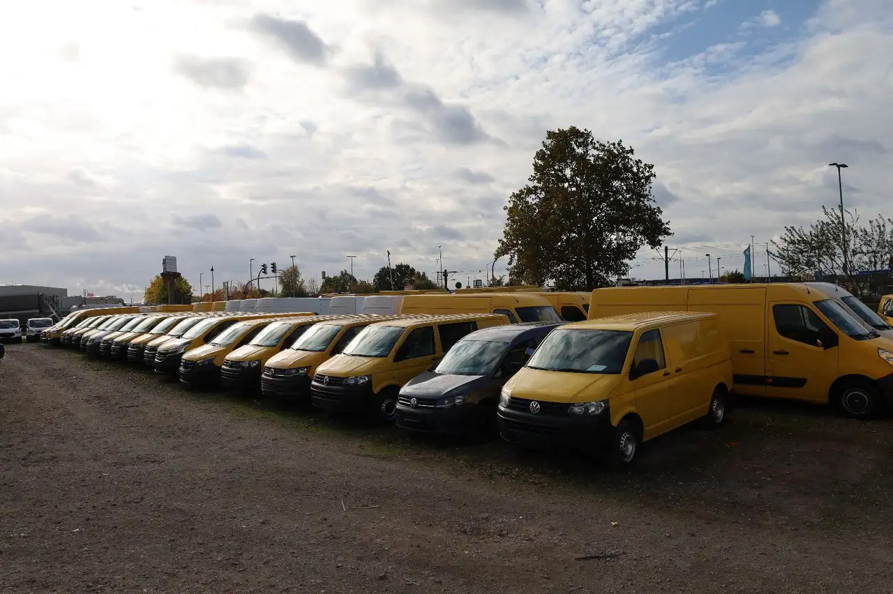 Volkswagen T5 Transporter/ 2.0 TDI/EU5/1.Hand - Цельнометаллический фургон: фото 1 Volkswagen T5 Transporter/ 2.0 TDI/EU5/1.Hand - Цельнометаллический фургон: фото 1