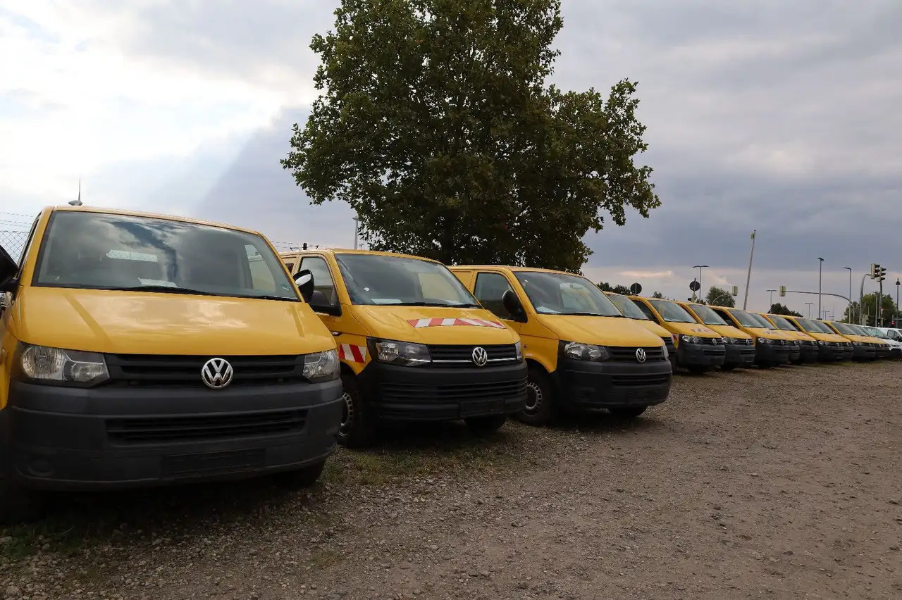 Volkswagen T5 Transporter/ 2.0 TDI/EU5/Werkstattfahrzeug - Цельнометаллический фургон: фото 1 Volkswagen T5 Transporter/ 2.0 TDI/EU5/Werkstattfahrzeug - Цельнометаллический фургон: фото 1