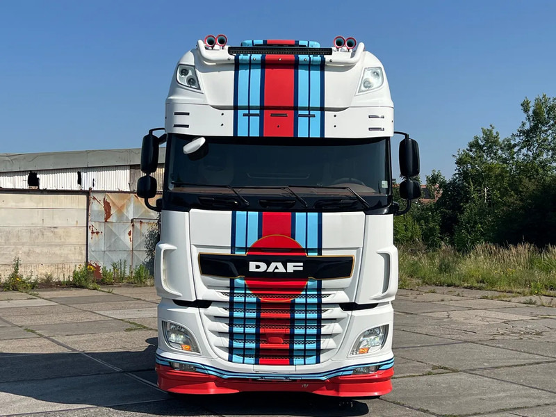 DAF XF 530 MARTINI RACING XF530 full options - Тягач: фото 4 DAF XF 530 MARTINI RACING XF530 full options - Тягач: фото 4