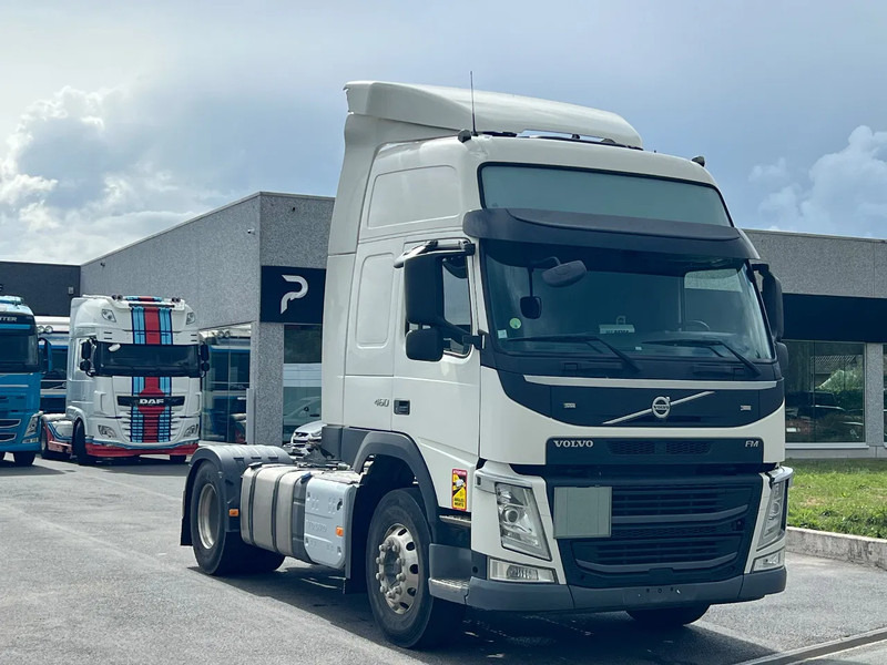 Volvo FM 460 WORK REMOTE**FM13 460**PTO POMP**2017 - Тягач: фото 2 Volvo FM 460 WORK REMOTE**FM13 460**PTO POMP**2017 - Тягач: фото 2