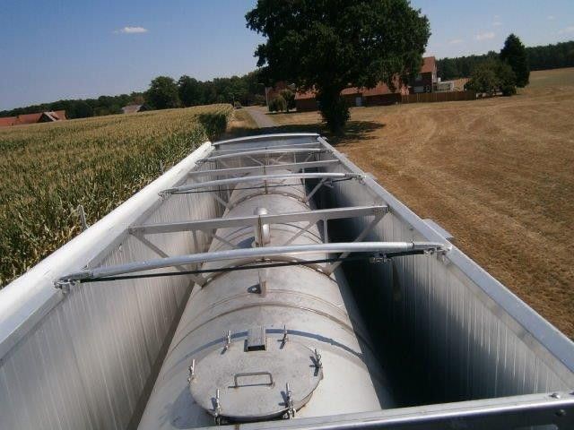 Benalu Optiliner Twin-Liner 68 m³ Kombi fest/flüssig - Самосвальный полуприцеп: фото 4 Benalu Optiliner Twin-Liner 68 m³ Kombi fest/flüssig - Самосвальный полуприцеп: фото 4