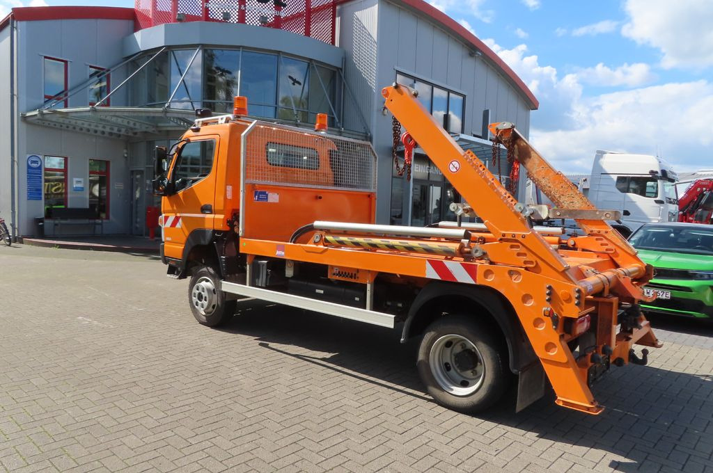 FUSO Canter 6 C 18 4x4 Kommunal Winterdienst - Портальный бункеровоз: фото 2 FUSO Canter 6 C 18 4x4 Kommunal Winterdienst - Портальный бункеровоз: фото 2