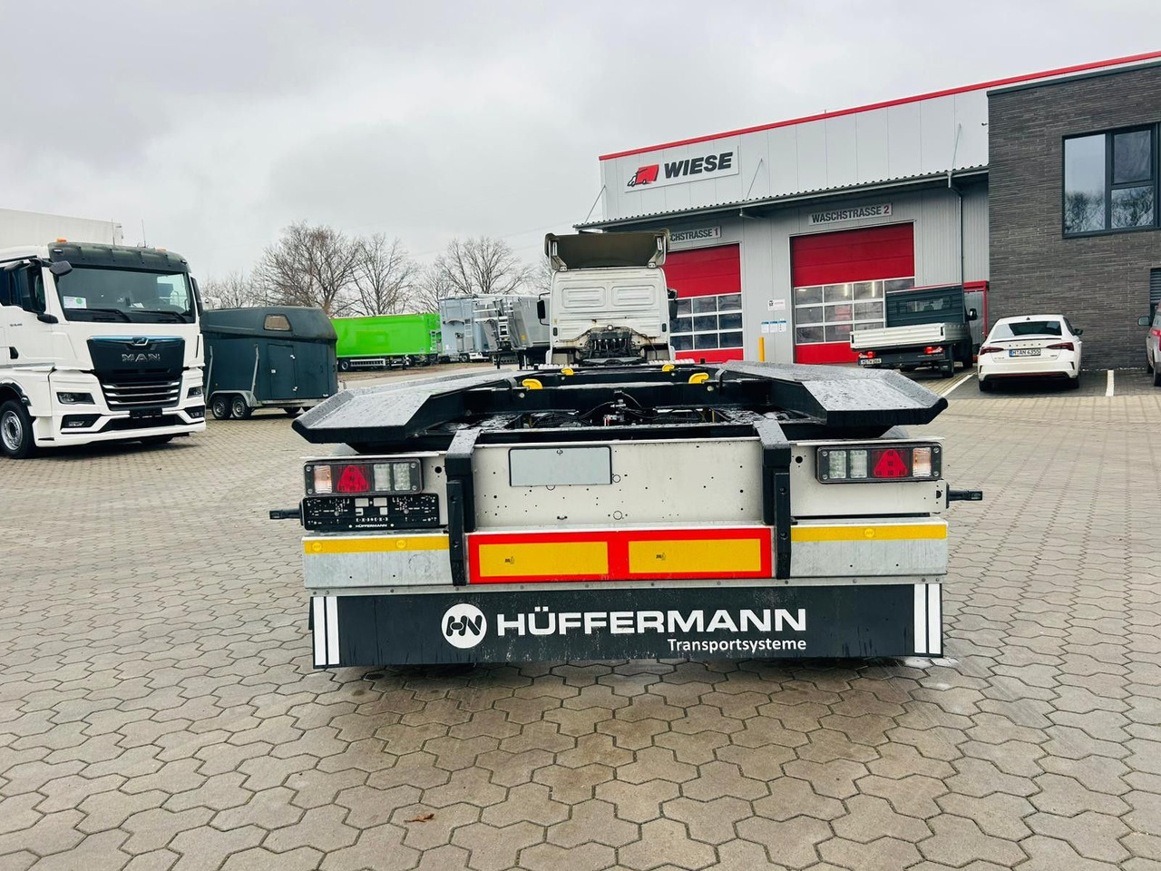 Hüffermann HAR 20.70 LS Aussenrollen Anhänger Sofort Verfüg - Прицеп мультилифт/ Бункеровоз: фото 5 Hüffermann HAR 20.70 LS Aussenrollen Anhänger Sofort Verfüg - Прицеп мультилифт/ Бункеровоз: фото 5