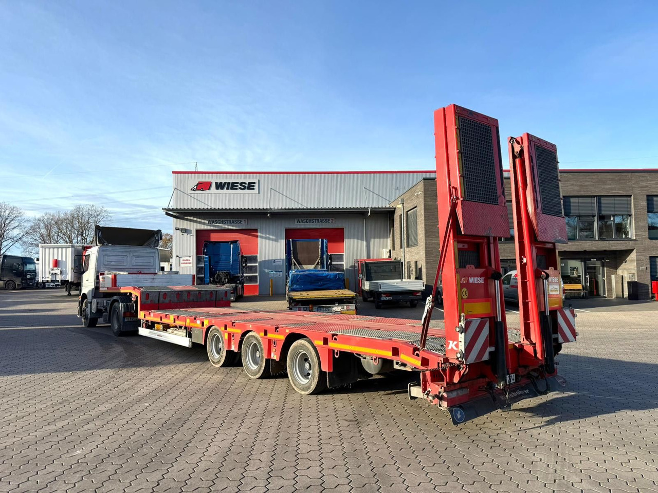 Kässbohrer K.SLA.HS Tieflader teleskopierbar hydr. Hochbett - Низкорамный полуприцеп: фото 1 Kässbohrer K.SLA.HS Tieflader teleskopierbar hydr. Hochbett - Низкорамный полуприцеп: фото 1