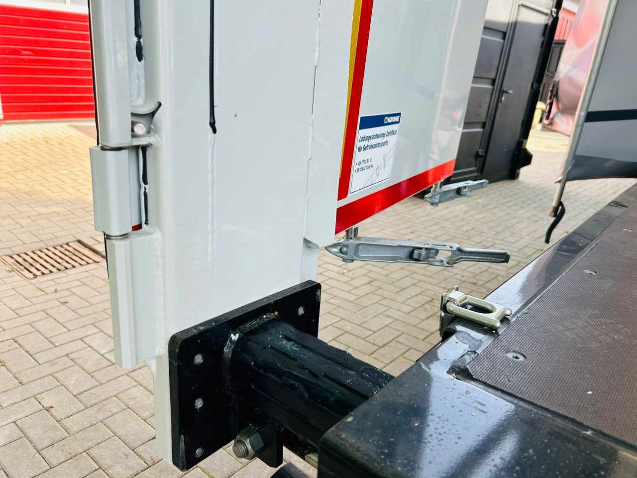 Тентованный полуприцеп Krone SDP 27 Stufensattel Auflieger mit Spreizheck: фото 7