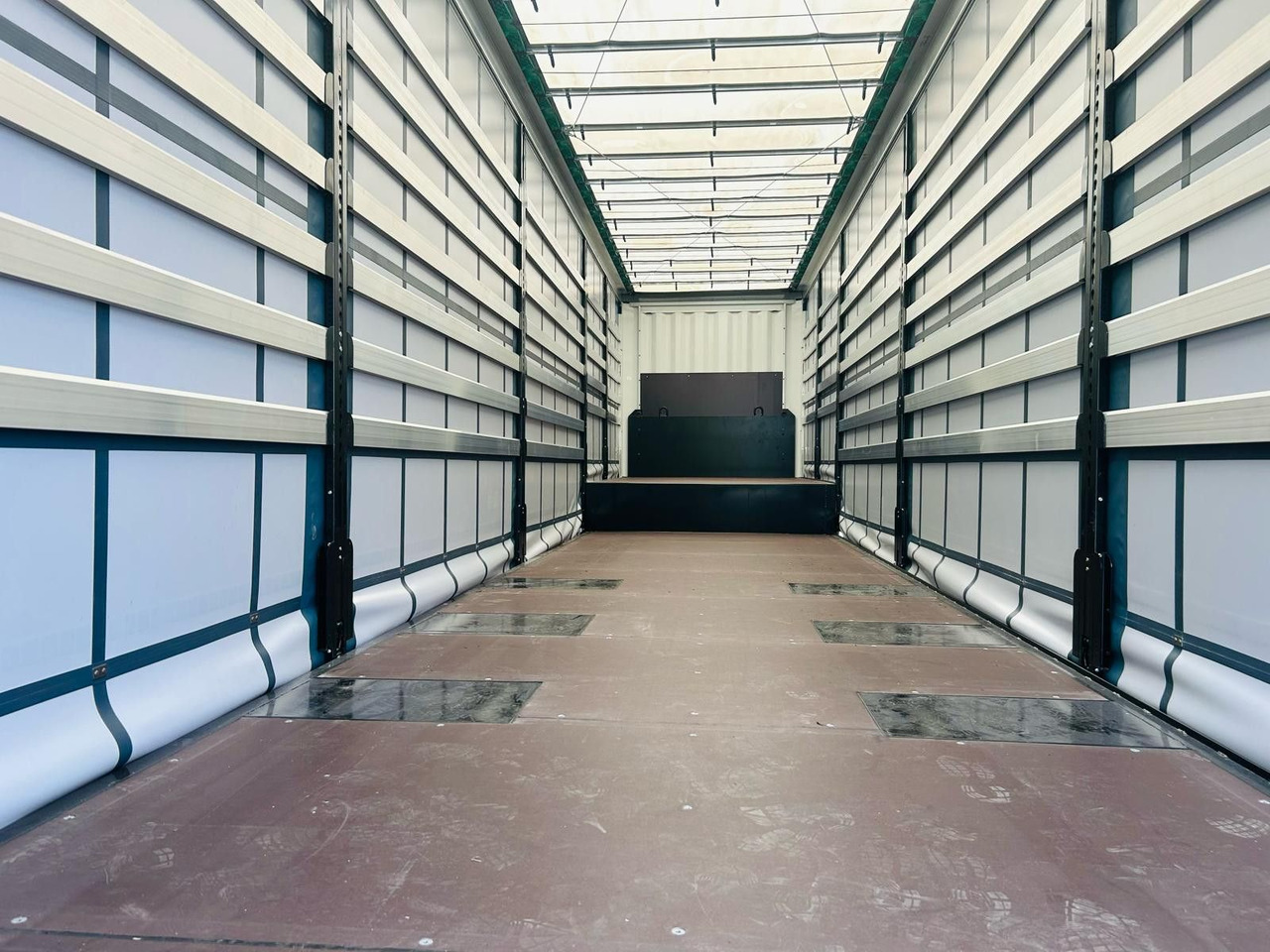 Тентованный полуприцеп Krone SDP 27 Stufensattel Auflieger mit Spreizheck: фото 8