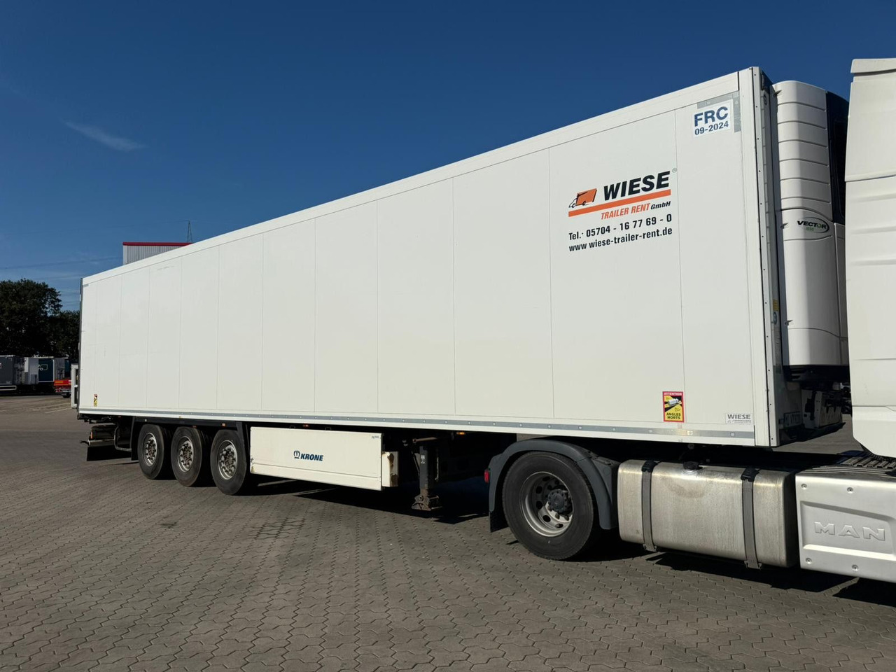 Krone SDR 27 Tiefkühl Auflieger Doppelstock Carrier - Полуприцеп-фургон: фото 2 Krone SDR 27 Tiefkühl Auflieger Doppelstock Carrier - Полуприцеп-фургон: фото 2