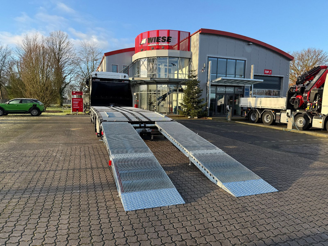 MAN Baumaschinen- Arbeitsbühnentransporter Rampen - Грузовик бортовой/ Платформа: фото 4 MAN Baumaschinen- Arbeitsbühnentransporter Rampen - Грузовик бортовой/ Платформа: фото 4