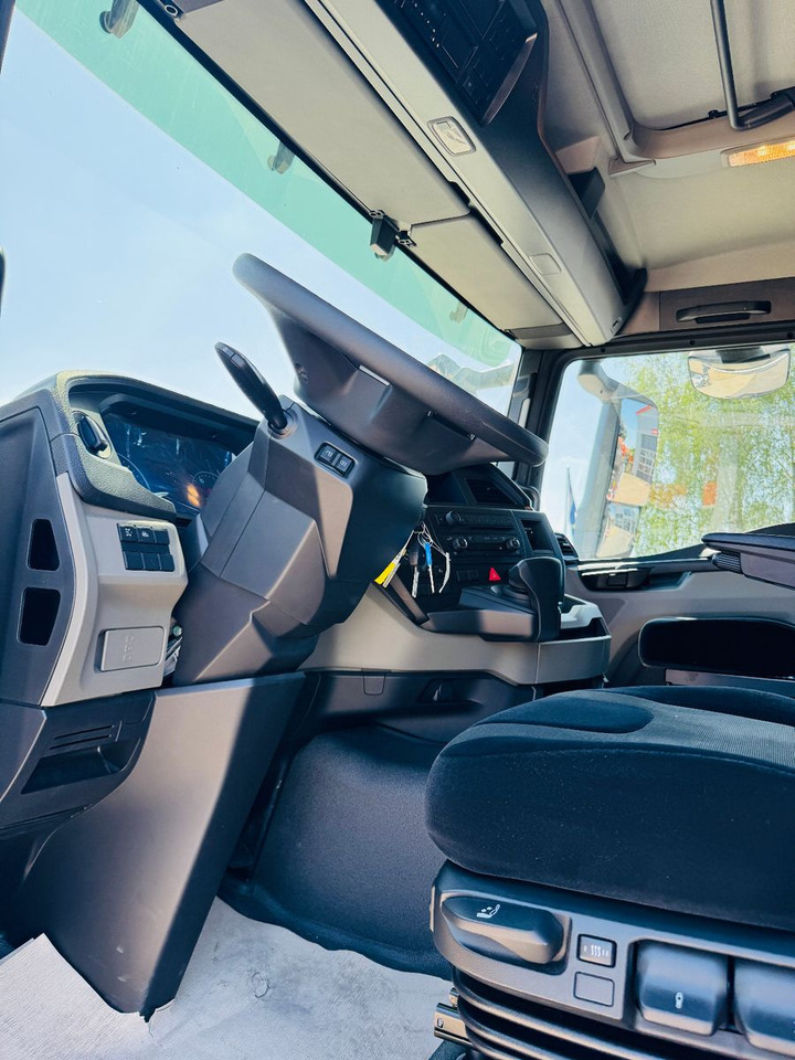 MAN TGS 32.510 mit F710 Frontkran sofort - Грузовик бортовой/ Платформа, Автоманипулятор: фото 4 MAN TGS 32.510 mit F710 Frontkran sofort - Грузовик бортовой/ Платформа, Автоманипулятор: фото 4