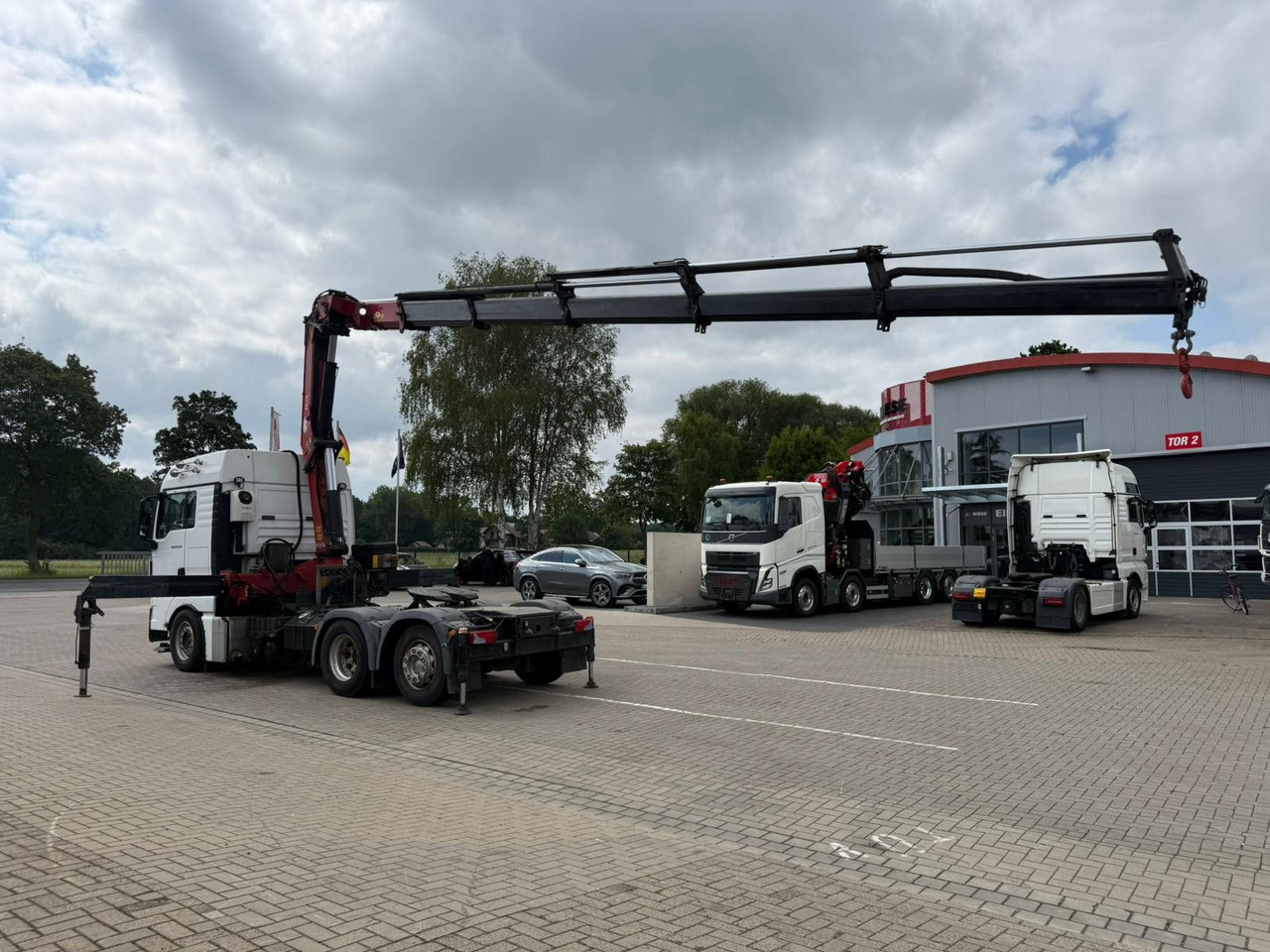 MAN TGX 26.440 6x2 mit HMF 3000-5 Kran TÜV NEU - Автоманипулятор: фото 3 MAN TGX 26.440 6x2 mit HMF 3000-5 Kran TÜV NEU - Автоманипулятор: фото 3