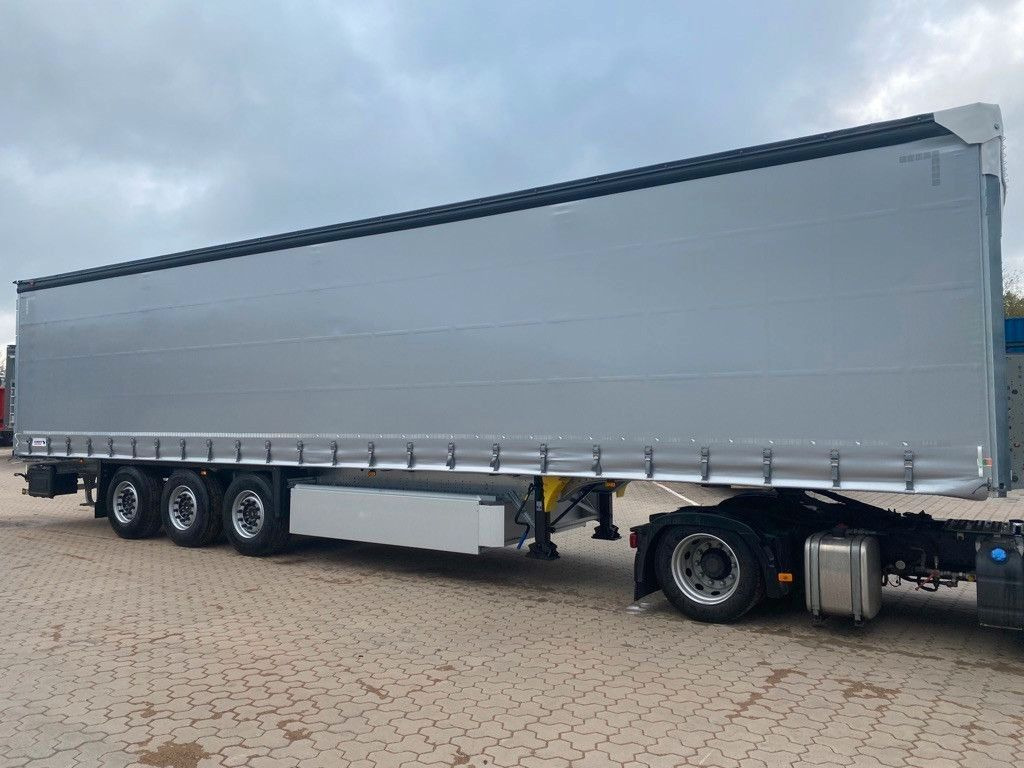 Schmitz Cargobull SCS 24/L Speed Curtain - Тентованный полуприцеп: фото 2 Schmitz Cargobull SCS 24/L Speed Curtain - Тентованный полуприцеп: фото 2