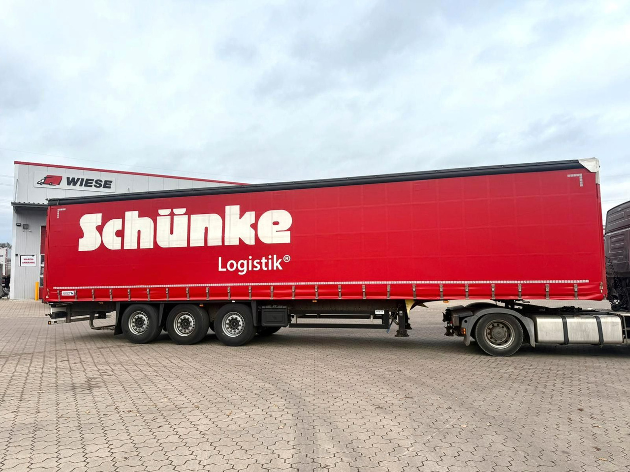 Schmitz Cargobull Speed-Curtainsider - Top Zustand - Тентованный полуприцеп: фото 4 Schmitz Cargobull Speed-Curtainsider - Top Zustand - Тентованный полуприцеп: фото 4