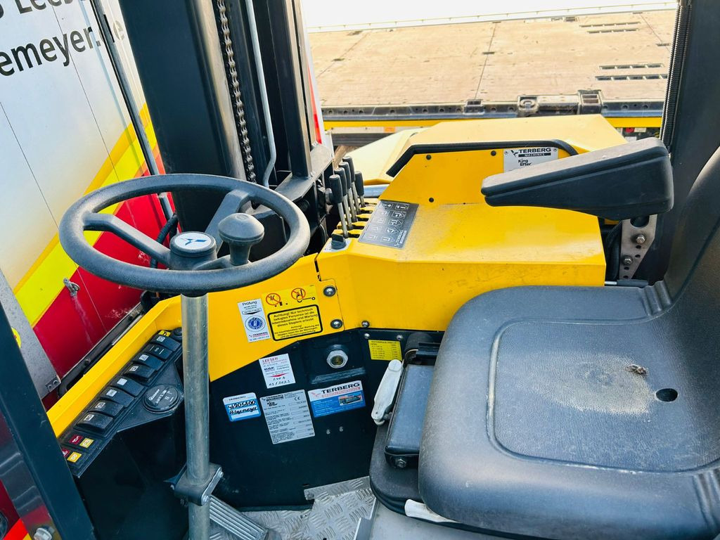 Terberg Kinglifter TKL-S-3x3 1.500 kg - Мобильный вилочный погрузчик: фото 4 Terberg Kinglifter TKL-S-3x3 1.500 kg - Мобильный вилочный погрузчик: фото 4
