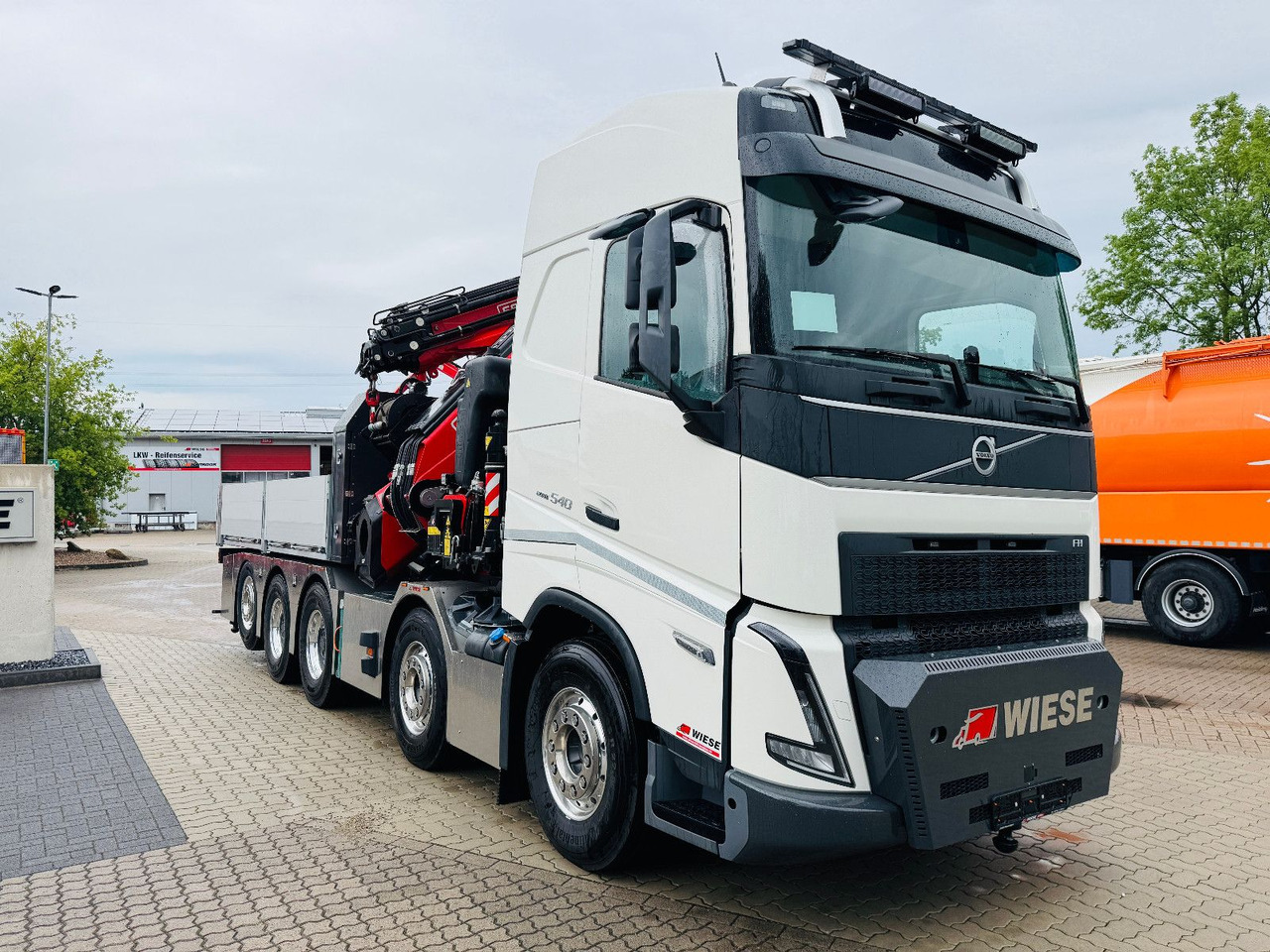 Volvo FH540 10x4 mit F1150 Ladekran, Sattelzugmaschine - Грузовик бортовой/ Платформа, Автоманипулятор: фото 3 Volvo FH540 10x4 mit F1150 Ladekran, Sattelzugmaschine - Грузовик бортовой/ Платформа, Автоманипулятор: фото 3