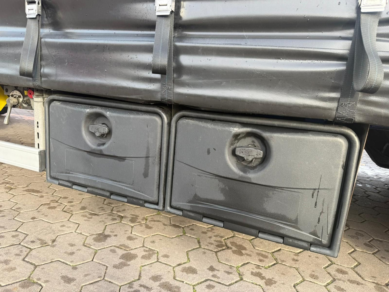 Низкорамный полуприцеп Wiese 3-Achs Stufen Sattel mit Auffahrrampe 25T: фото 23