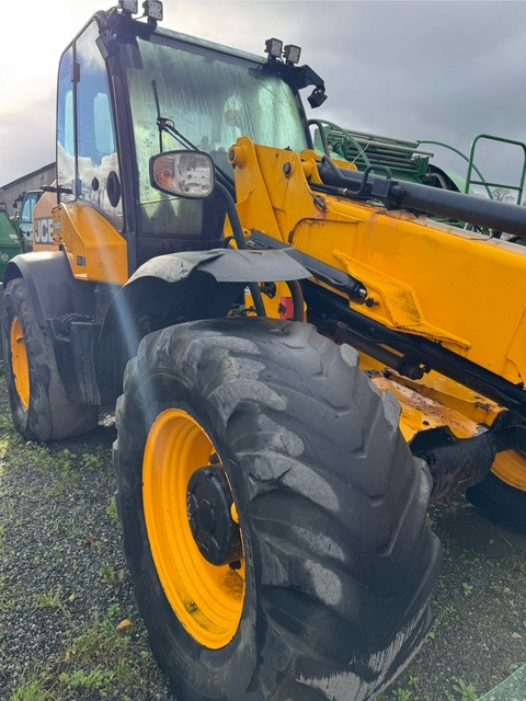 JCB TM320 - Телескопический погрузчик: фото 1 JCB TM320 - Телескопический погрузчик: фото 1