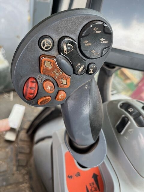 Новый Трактор New Holland T7.220: фото 8