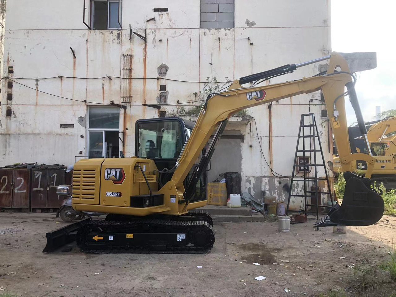 CATERPILLAR 305.5E - Мини-экскаватор: фото 2 CATERPILLAR 305.5E - Мини-экскаватор: фото 2