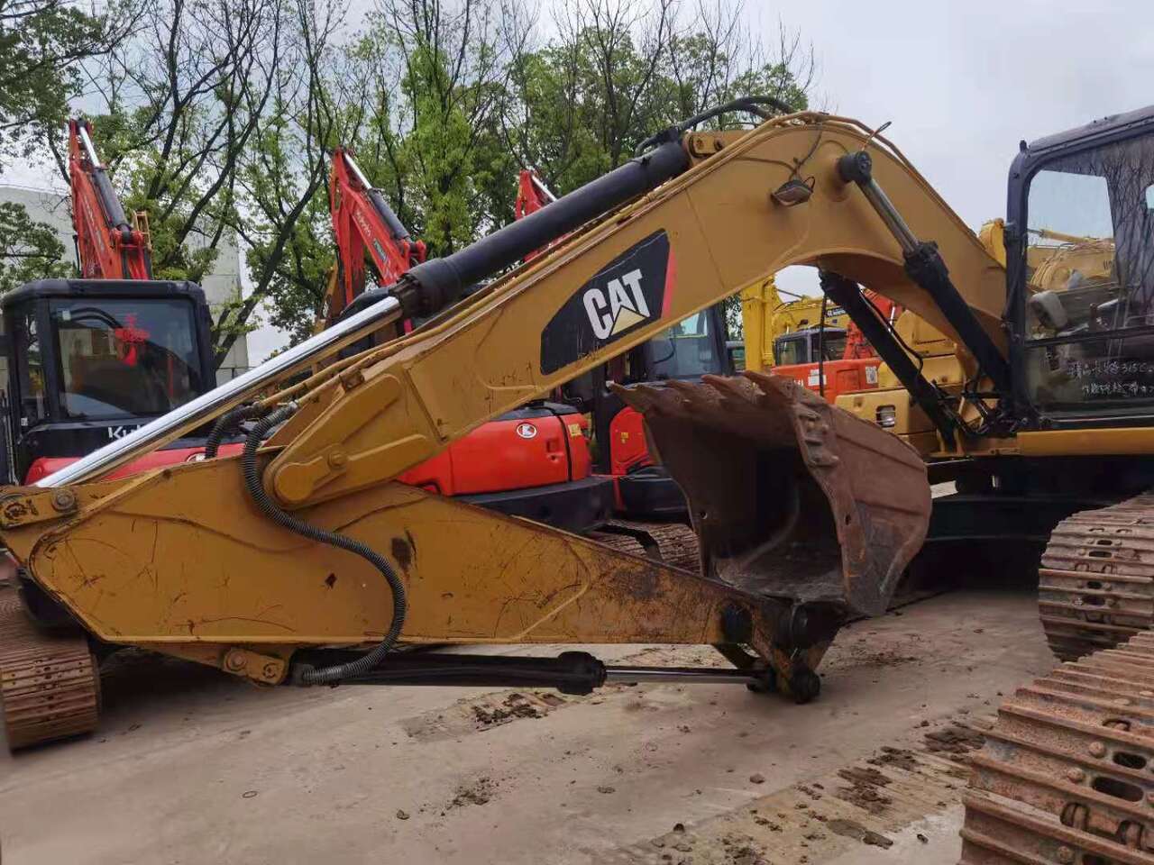 CATERPILLAR 320CL - Гусеничный экскаватор: фото 4 CATERPILLAR 320CL - Гусеничный экскаватор: фото 4