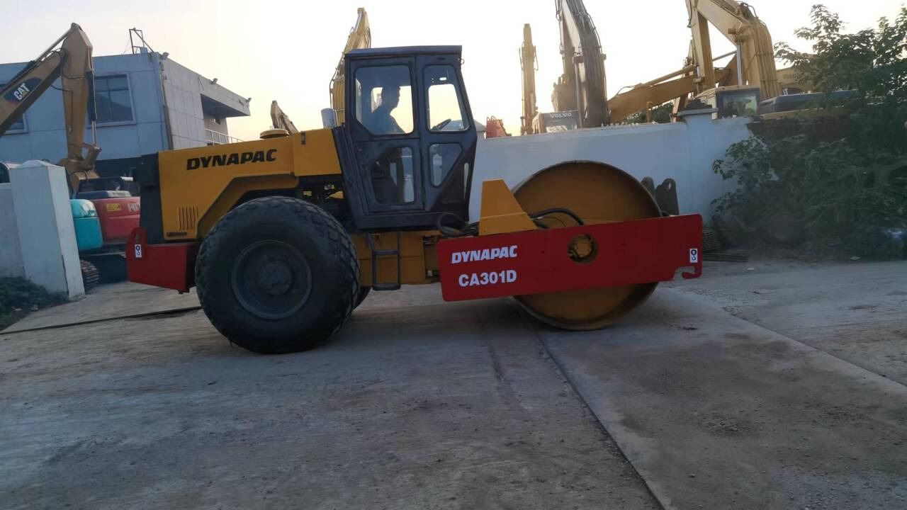 Каток DYNAPAC CA301D-roller: фото 8 Каток DYNAPAC CA301D-roller: фото 8
