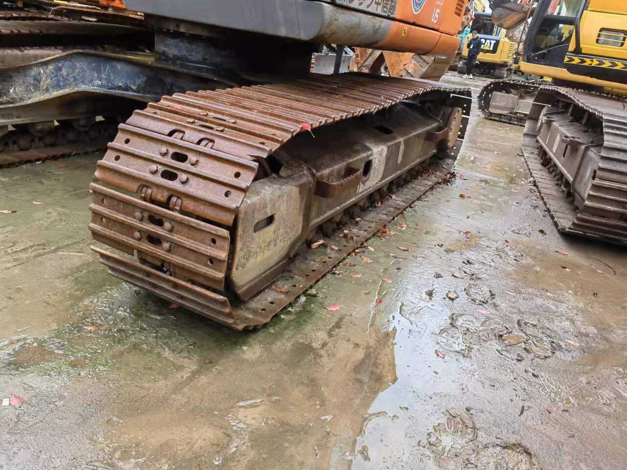 HITACHI Crawler excavator ZX135US - Гусеничный экскаватор: фото 4 HITACHI Crawler excavator ZX135US - Гусеничный экскаватор: фото 4