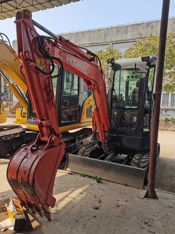 HITACHI ZX30U - Гусеничный экскаватор: фото 2 HITACHI ZX30U - Гусеничный экскаватор: фото 2