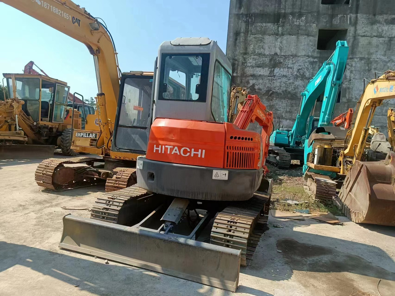 HITACHI ZX40U - Гусеничный экскаватор: фото 4 HITACHI ZX40U - Гусеничный экскаватор: фото 4