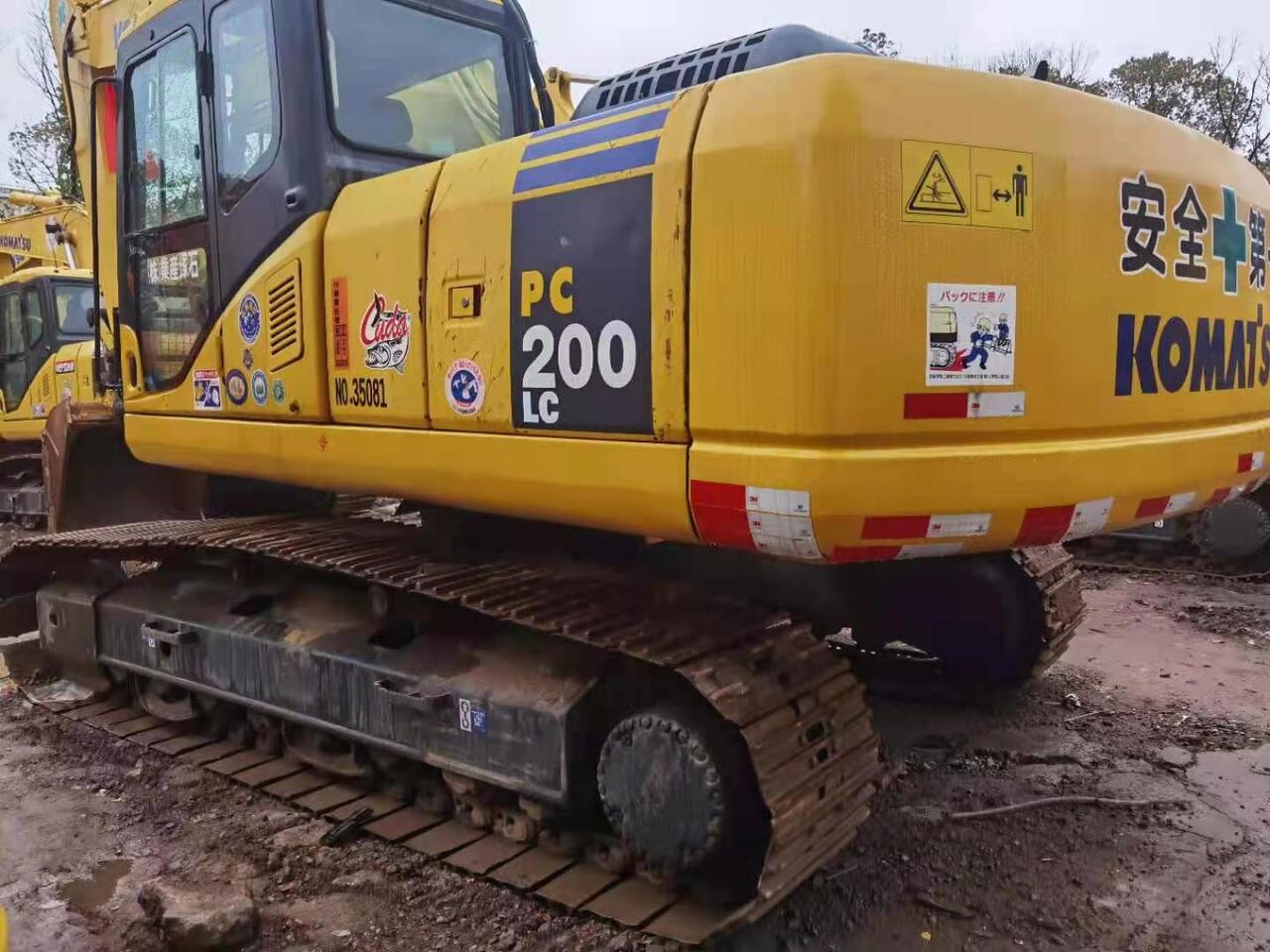 KOMATSU PC200-7 - Гусеничный экскаватор: фото 2 KOMATSU PC200-7 - Гусеничный экскаватор: фото 2